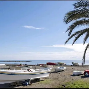 https://seashore-beach-apartment-a.es-andalucia.com